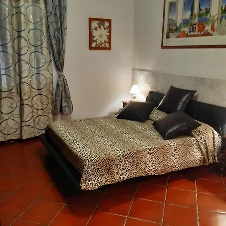 Giovanni Bed and Breakfast 2*